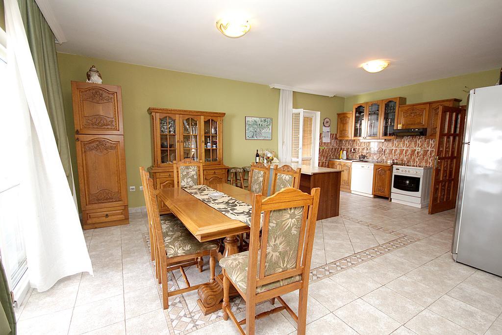 Apartmani Stari Grad Sutomore Szoba fotó